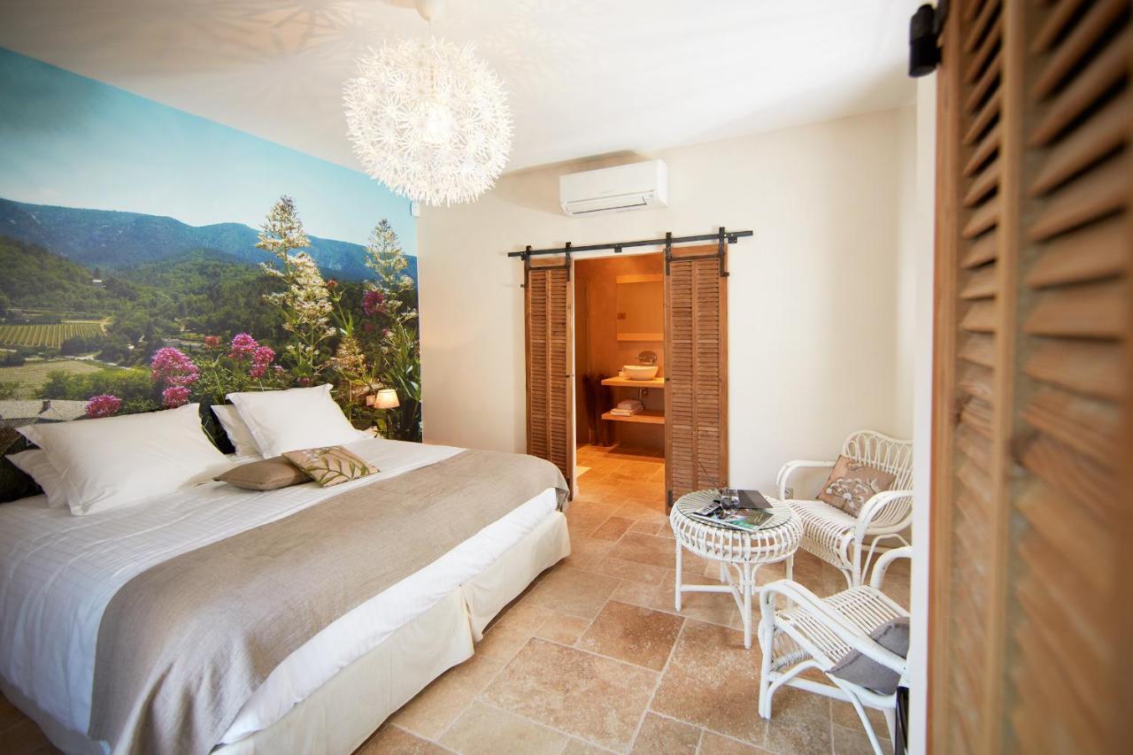 Bed and Breakfast Les Mazets Du Luberon Puget Екстер'єр фото